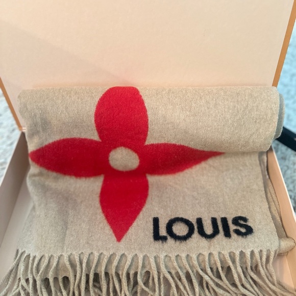 Louis Vuitton Muffler Scarf Echarpe The Ultimate Beige Cashmere Wool - Picture 5 of 14